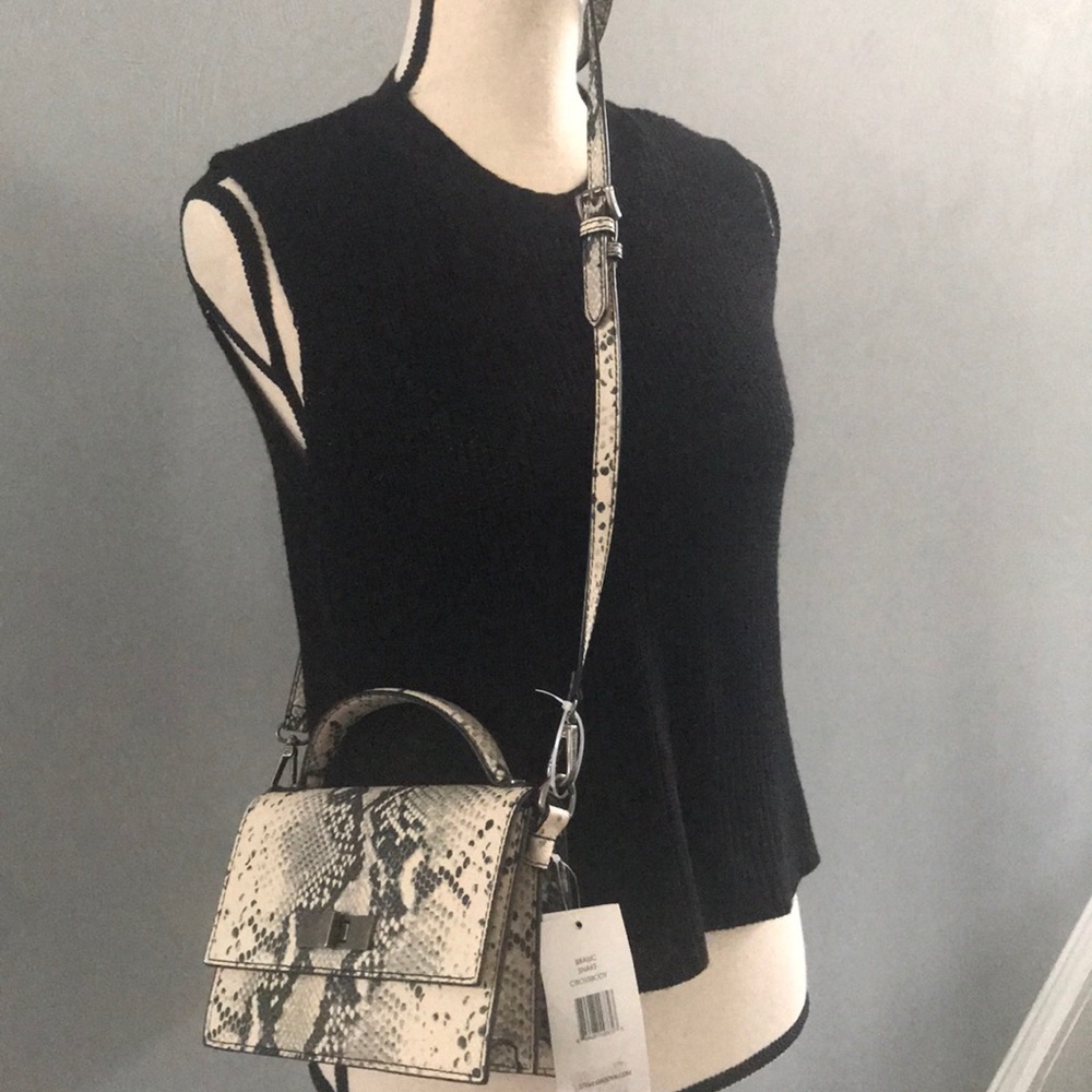 🌹Steve Madden BBasic Snake CrossBody bag 🌹